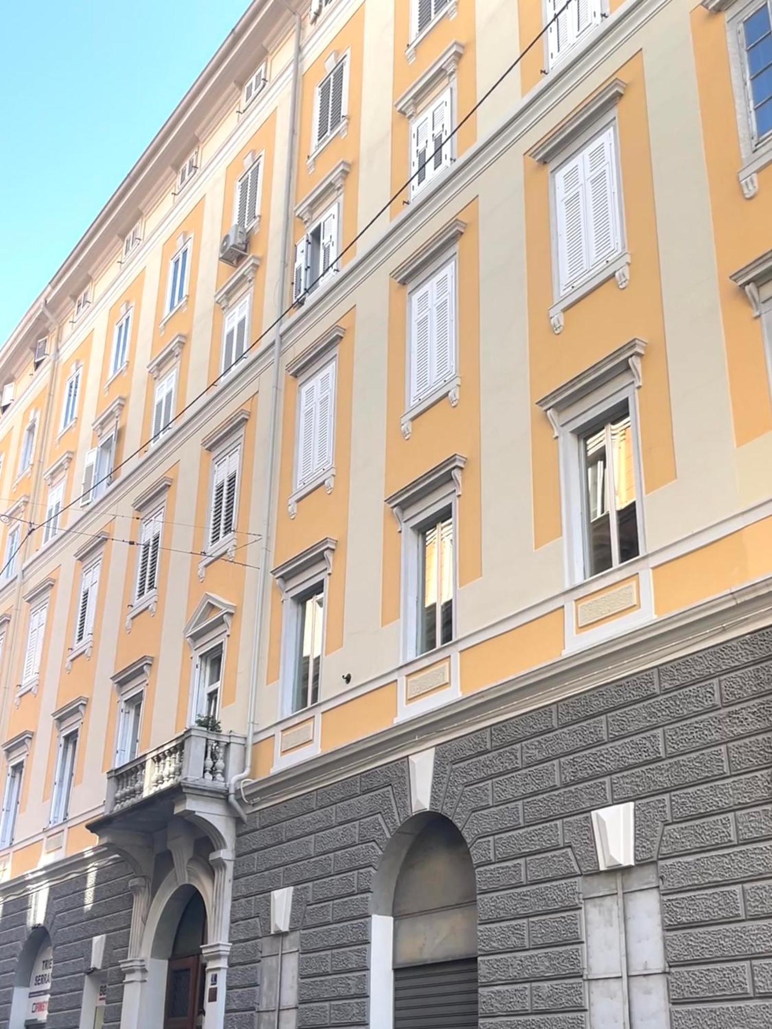 Apartment City Center Trieste Esterno foto