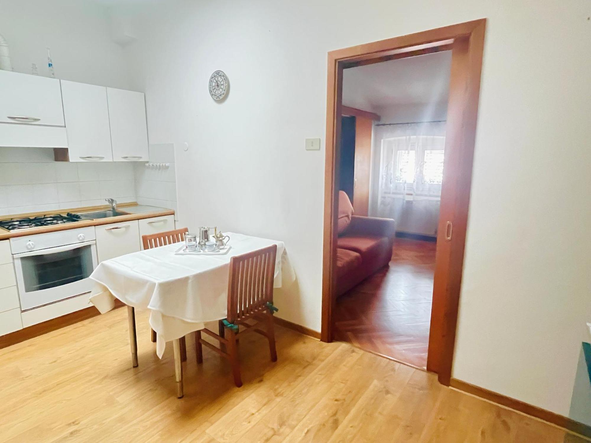 Apartment City Center Trieste Esterno foto