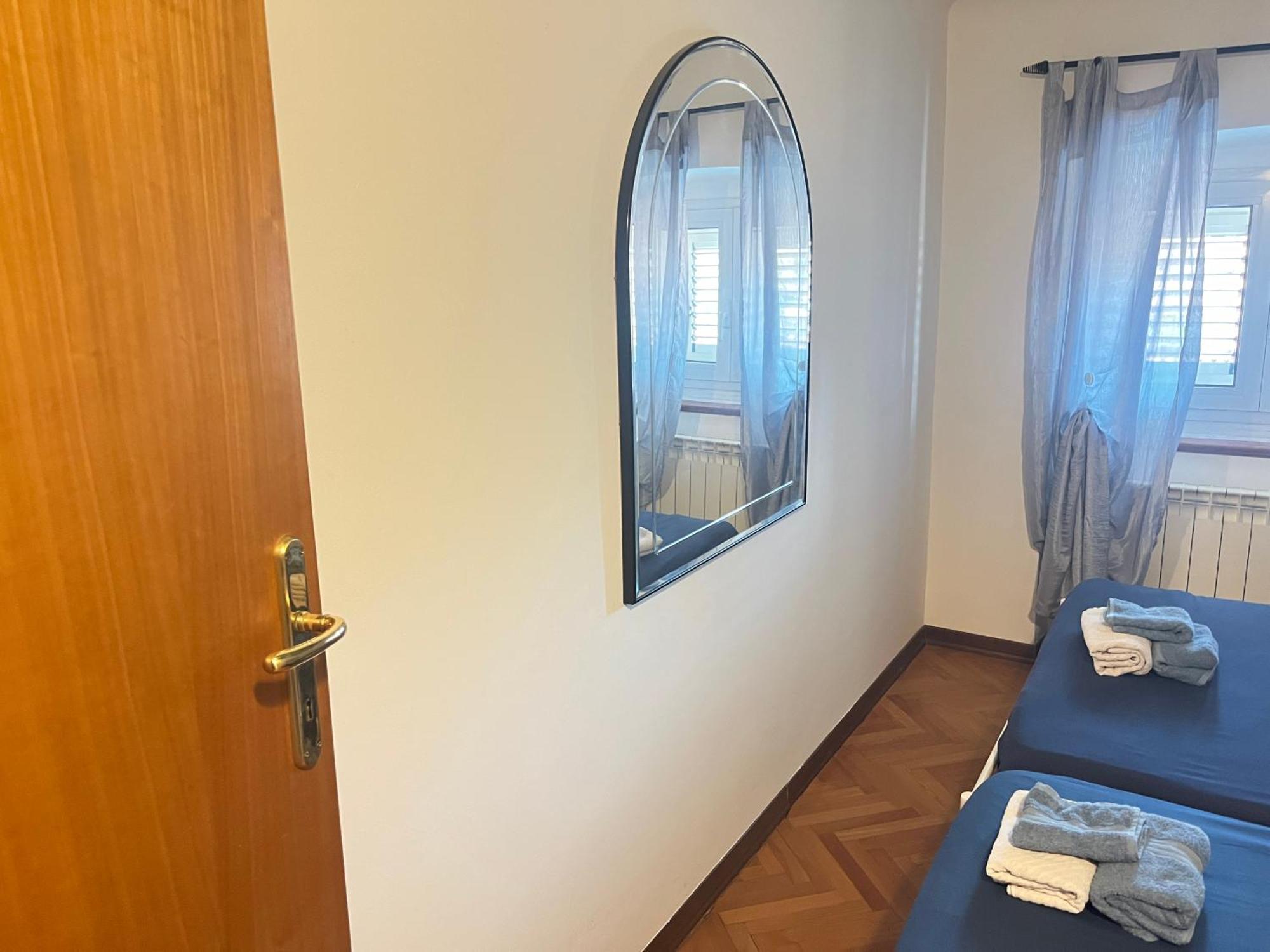Apartment City Center Trieste Esterno foto